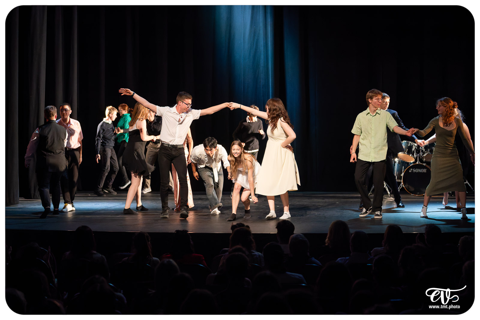 MAIS SONGEONS À RÉPÉTER S'IL VOUS PLAIT !